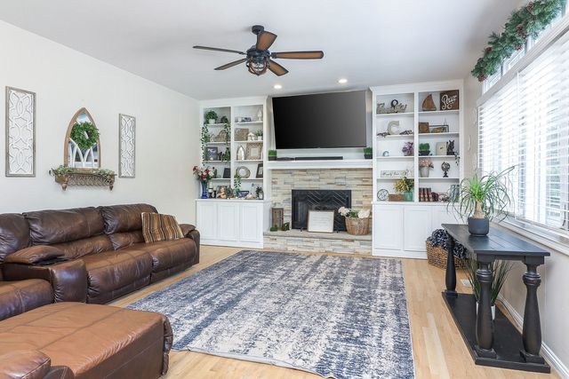 15521 Dan Patch Drive, Plainfield, IL 60544