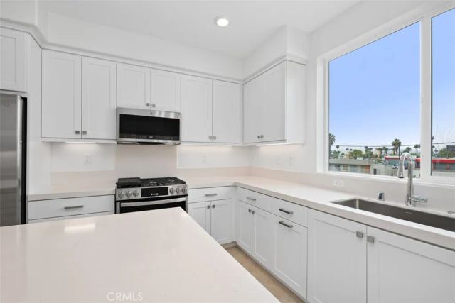 1637 W Lincoln Avenue 102, Anaheim, CA 92801