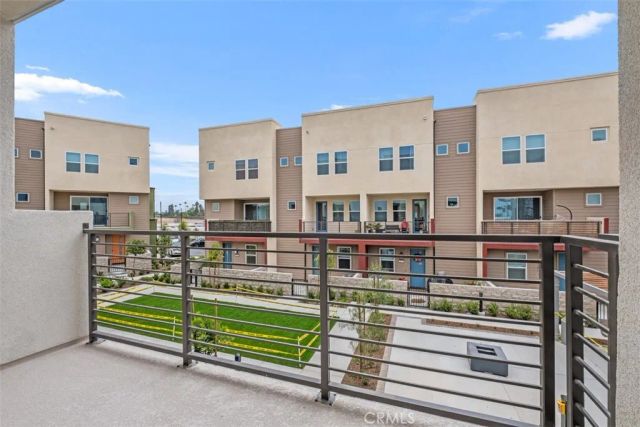 1637 W Lincoln Avenue 102, Anaheim, CA 92801