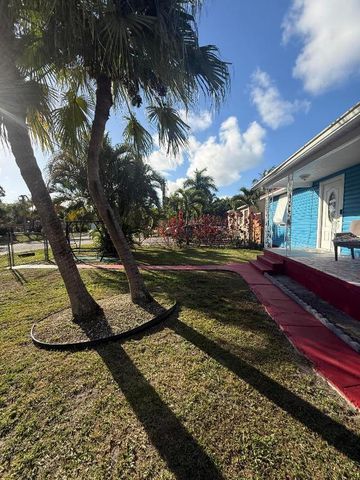 1203 Mathis Street, Lake Worth, FL 33461