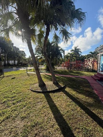 1203 Mathis Street, Lake Worth, FL 33461