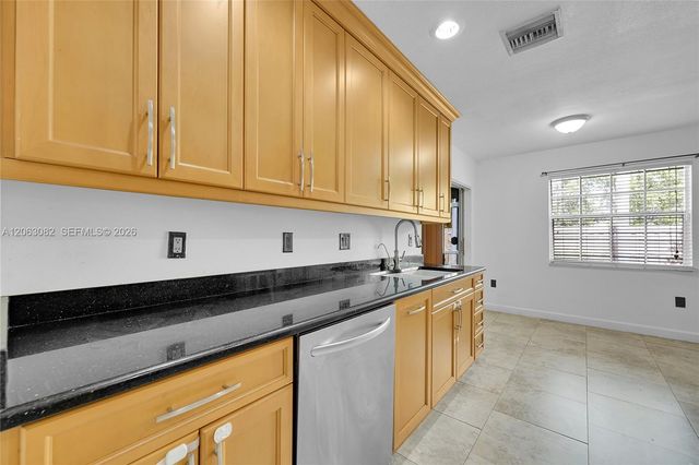 5520 NW 49th Ave 5520, Coconut Creek, FL 33073