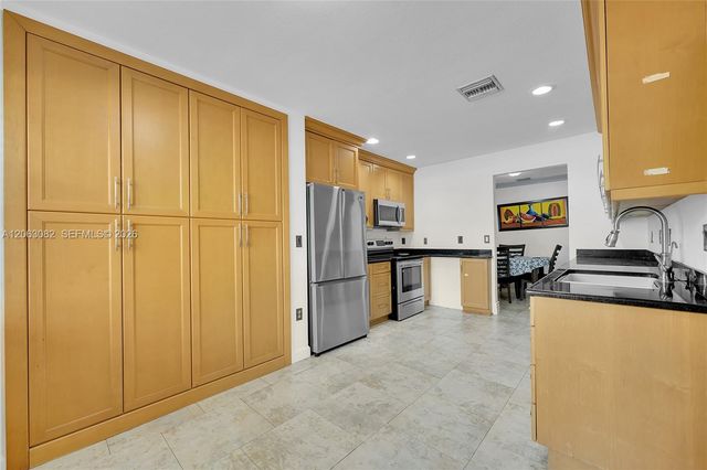 5520 NW 49th Ave 5520, Coconut Creek, FL 33073
