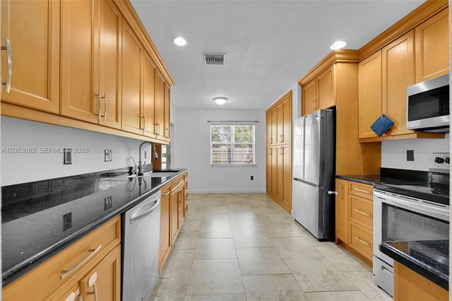 5520 NW 49th Ave 5520, Coconut Creek, FL 33073