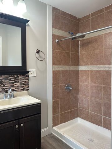 529 E 166th Place, South Holland, IL 60473