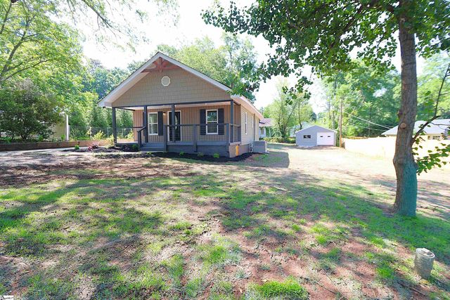 14 Littlefield Street, Inman, SC 29349