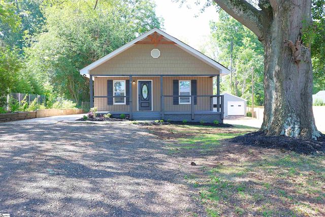 14 Littlefield Street, Inman, SC 29349