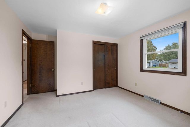 842 FRIBOURG STREET, De Pere, WI 54115