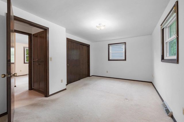 842 FRIBOURG STREET, De Pere, WI 54115