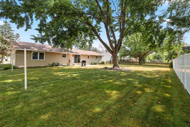842 FRIBOURG STREET, De Pere, WI 54115