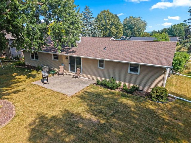 842 FRIBOURG STREET, De Pere, WI 54115