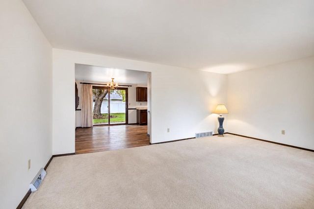 842 FRIBOURG STREET, De Pere, WI 54115