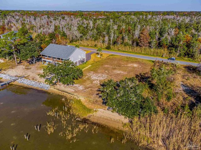 3801 Andrew Jackson Dr, Pace, FL 32571