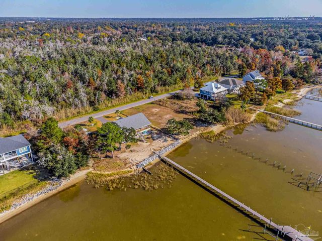 3801 Andrew Jackson Dr, Pace, FL 32571