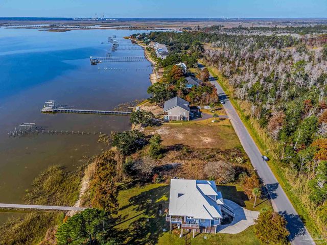 3801 Andrew Jackson Dr, Pace, FL 32571