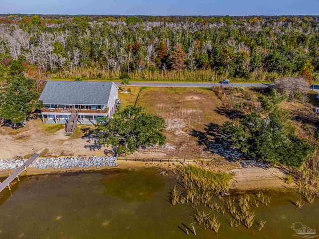 3801 Andrew Jackson Dr, Pace, FL 32571