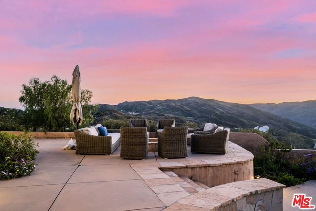 33310 Hassted Drive, Malibu, CA 90265