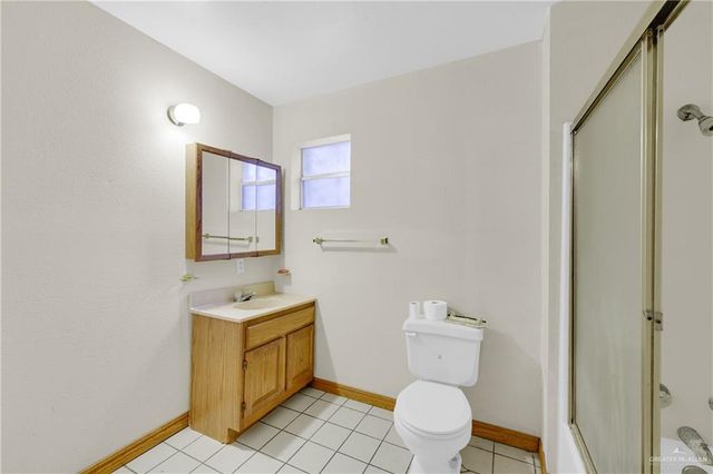 18 Bellas Lane, Rio Grande City, TX 78582