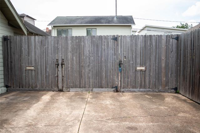 1610 Wheeler Street 2, Houston, TX 77004