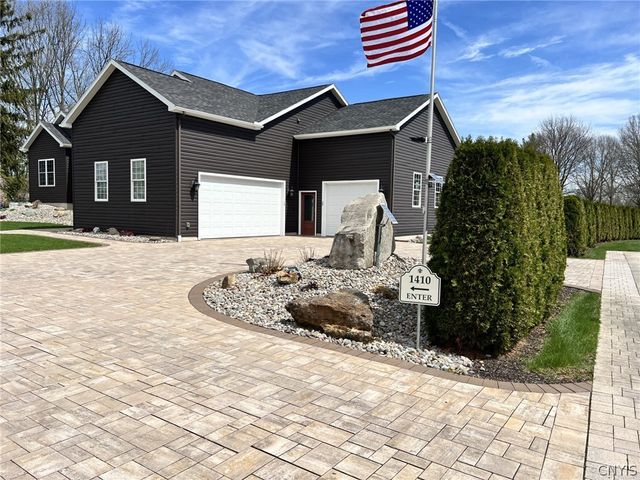 1410 Allen Road, Clay, NY 13212