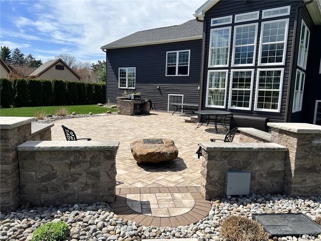 1410 Allen Road, Clay, NY 13212