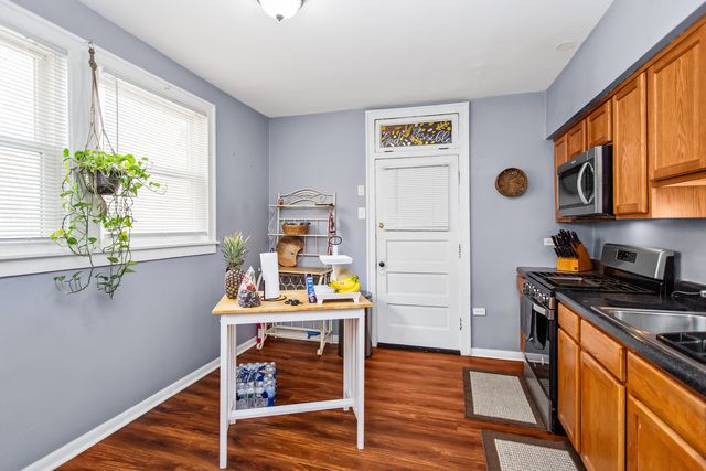 5105 W School Street, Chicago, IL 60641