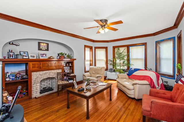 5105 W School Street, Chicago, IL 60641
