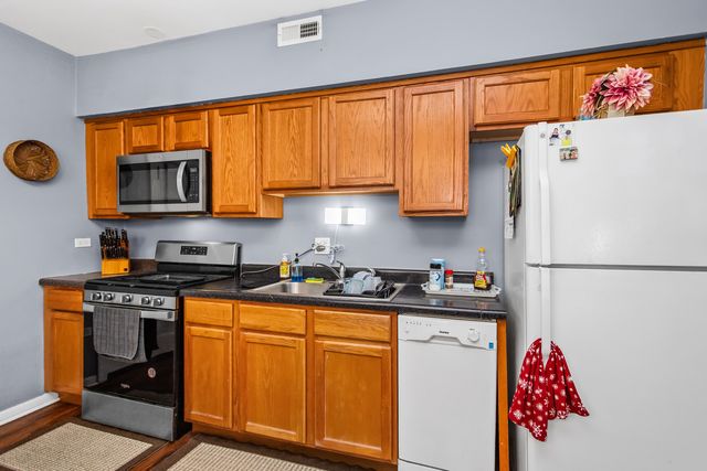 5105 W School Street, Chicago, IL 60641