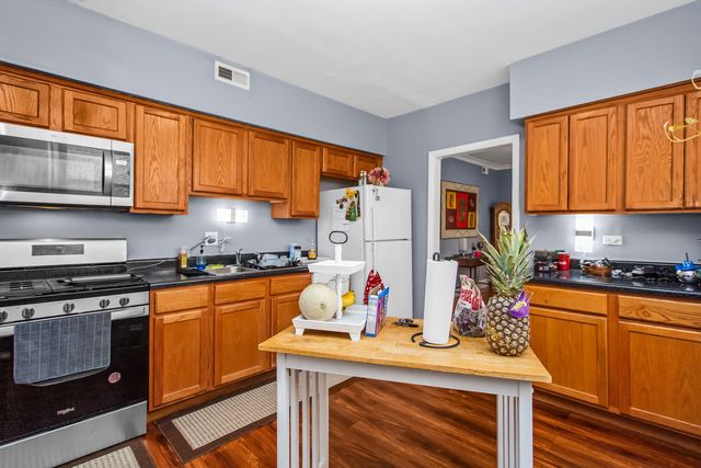 5105 W School Street, Chicago, IL 60641