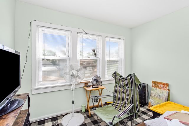 5105 W School Street, Chicago, IL 60641