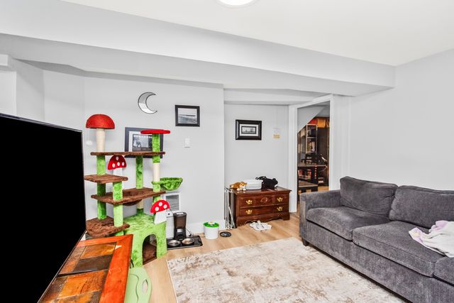 5105 W School Street, Chicago, IL 60641