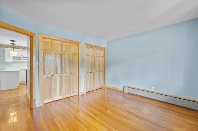 39 Adams Ave, North Andover, MA 01845