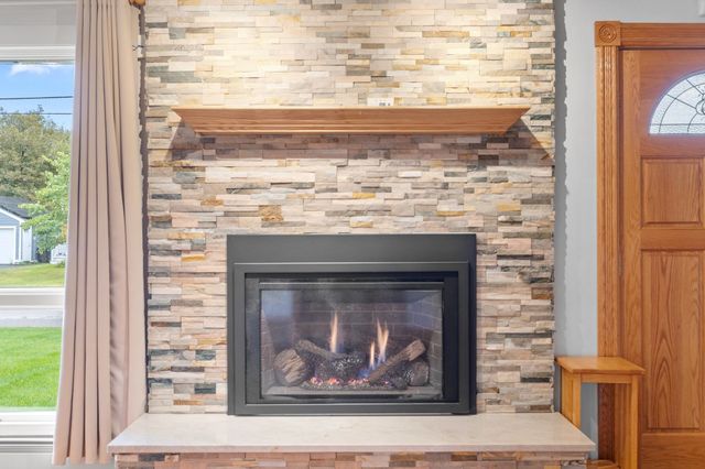 39 Adams Ave, North Andover, MA 01845