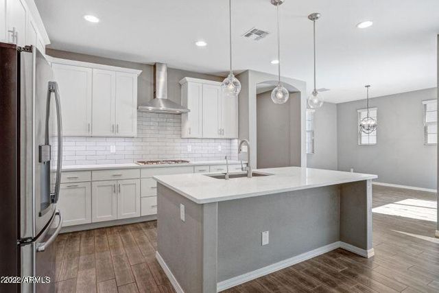 2048 S AGNES Lane, Gilbert, AZ 85295