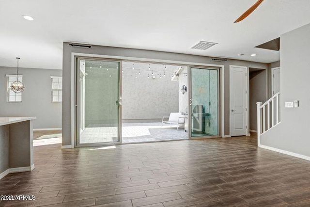 2048 S AGNES Lane, Gilbert, AZ 85295