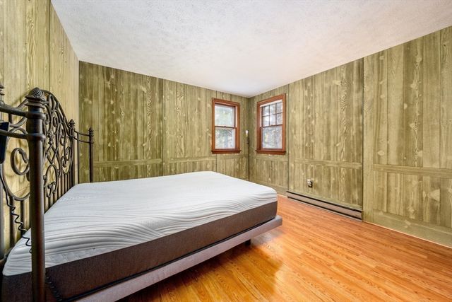 13 Rogers Rd, Harwich, MA 02645