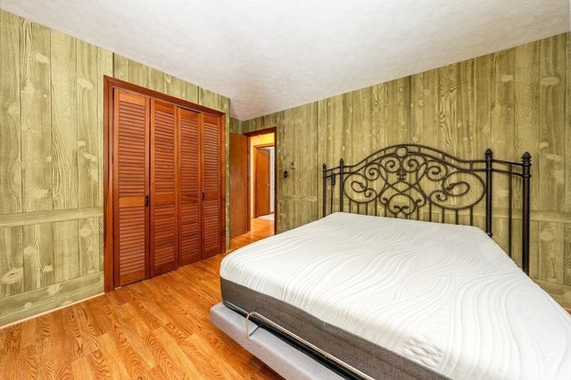 13 Rogers Rd, Harwich, MA 02645