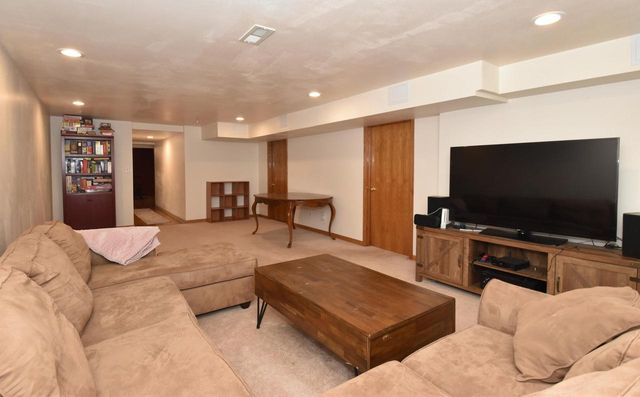 102 Mill AVENUE, Union Grove, WI 53182