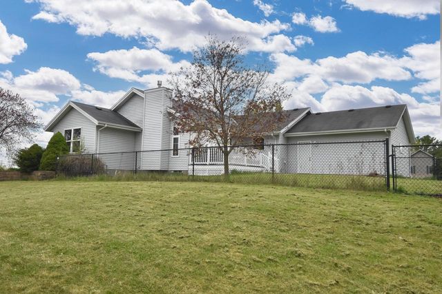 102 Mill AVENUE, Union Grove, WI 53182