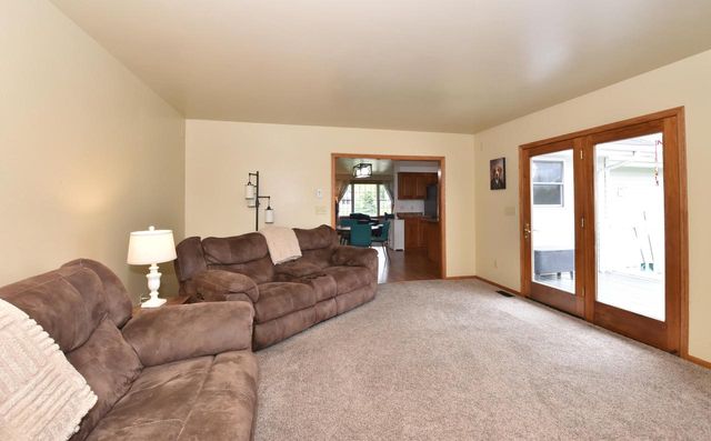 102 Mill AVENUE, Union Grove, WI 53182