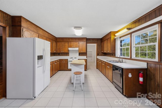 258 Nine Patch Lane, Taylorsville, NC 28681
