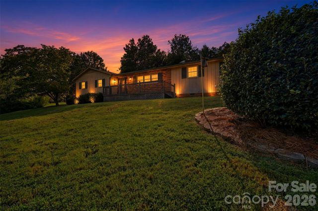 258 Nine Patch Lane, Taylorsville, NC 28681