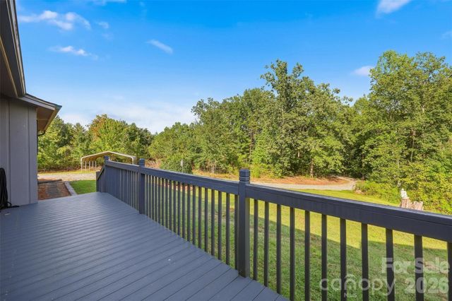 258 Nine Patch Lane, Taylorsville, NC 28681