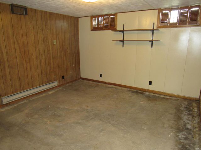 338 S DIXON Road, Kokomo, IN 46901