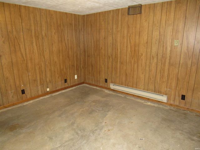 338 S DIXON Road, Kokomo, IN 46901