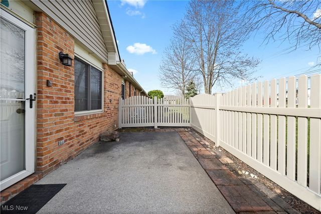 35278 Greenwich Avenue, North Ridgeville, OH 44039