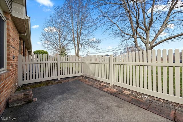 35278 Greenwich Avenue, North Ridgeville, OH 44039