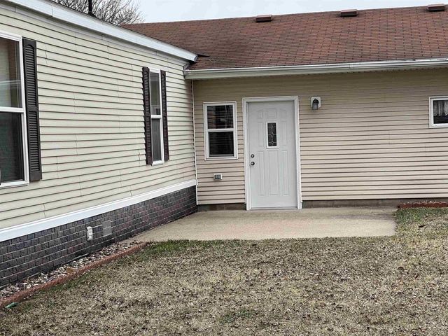 1529 S 12th Street, Prairie Du Chien, WI 53821