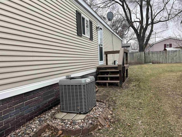 1529 S 12th Street, Prairie Du Chien, WI 53821