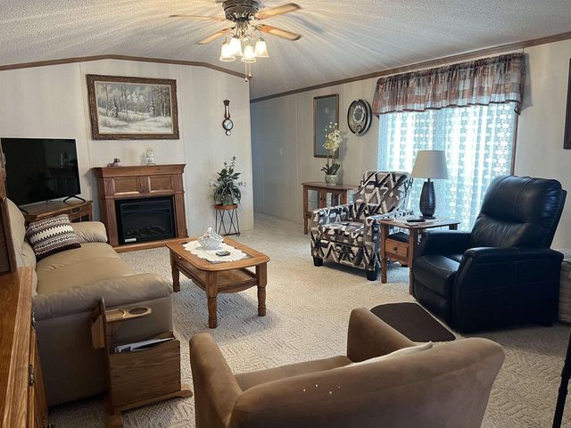 1529 S 12th Street, Prairie Du Chien, WI 53821